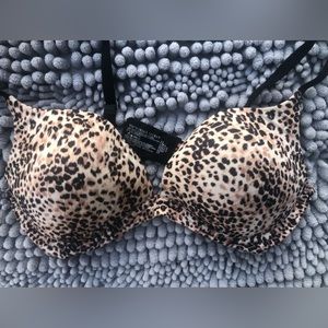 Leopard print VS BRA